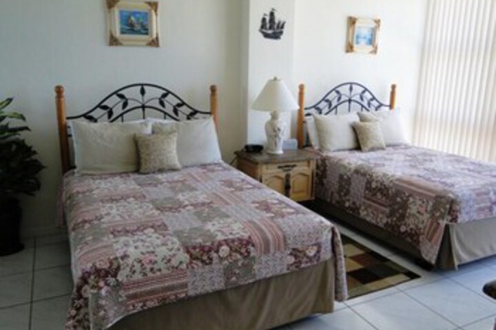 Room 10 of 15