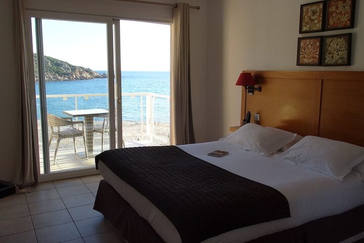 Room 2 of 46