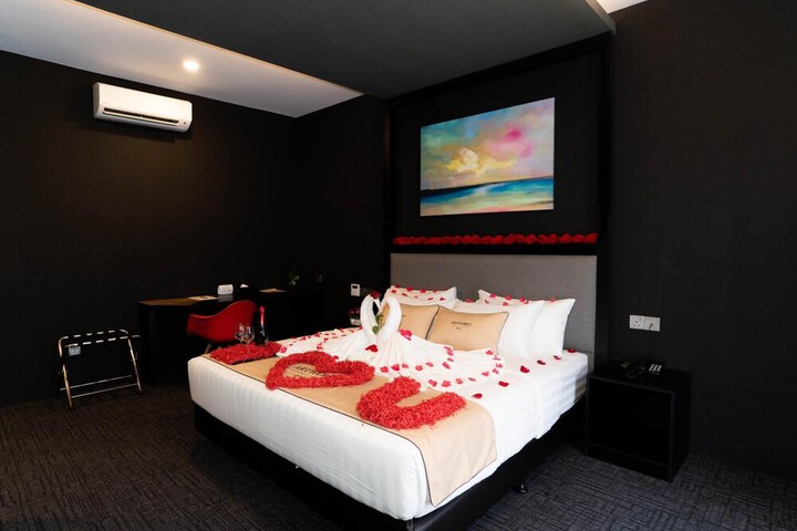 Room 26 of 73