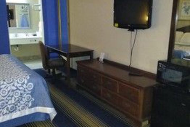 Room 18 of 46
