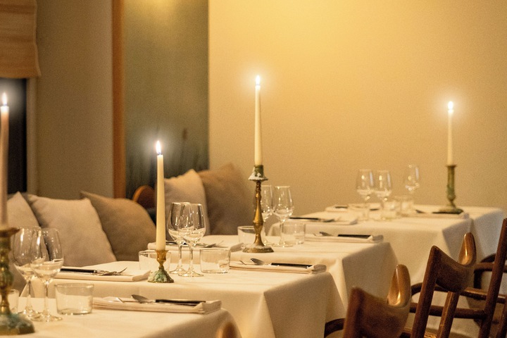 Dining 55 of 74