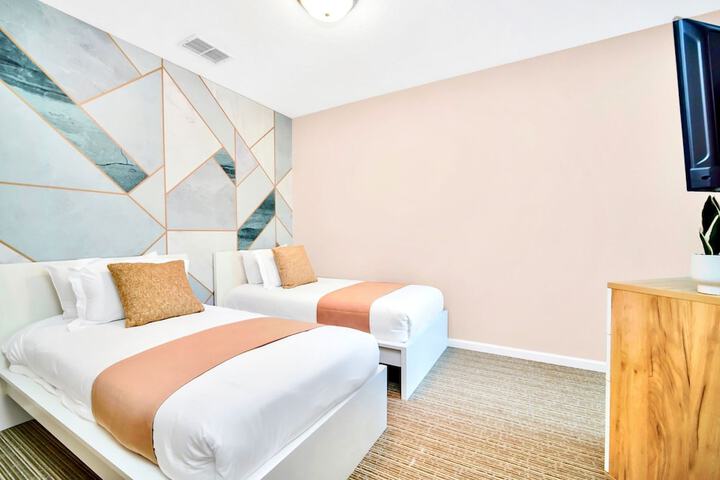 Room 19 of 27