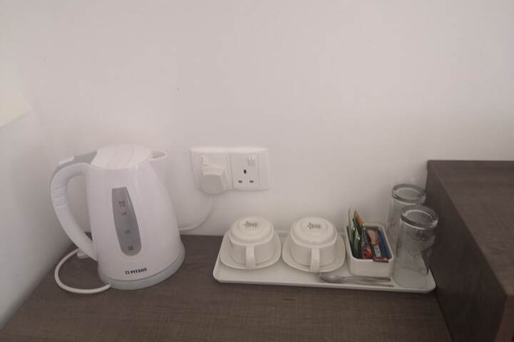 Room 18 of 110