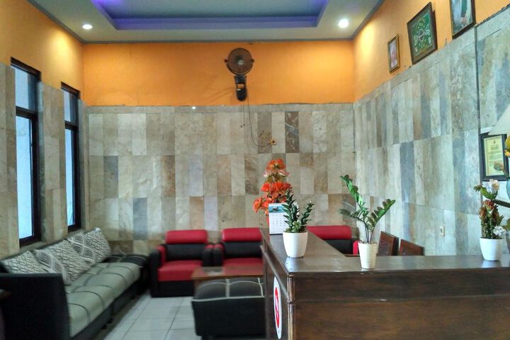 Hotel Interior 2 of 12