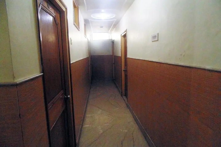 Room 7 of 7