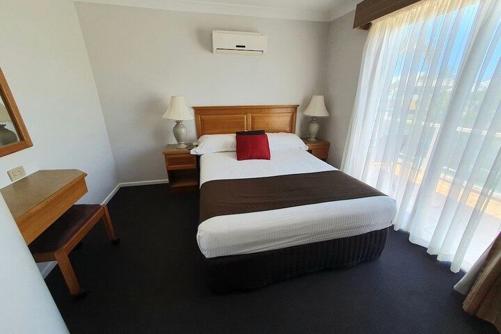 Room 22 of 68
