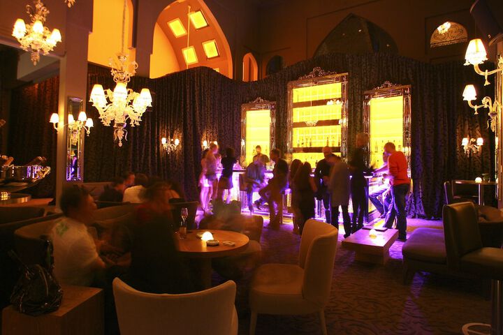 Lounge 134 of 152