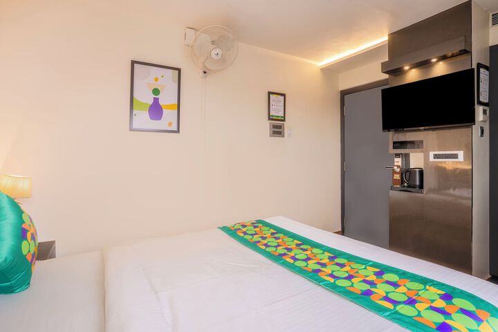 Room 8 of 43