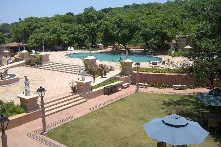 Pool 57 of 124