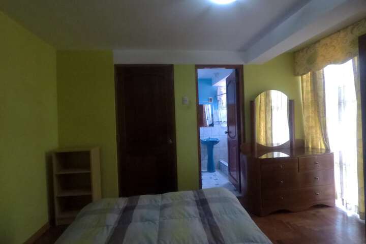 Room 9 of 14