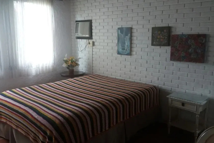 Room 5 of 22