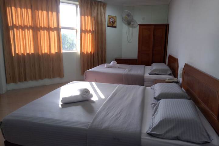 Room 8 of 26