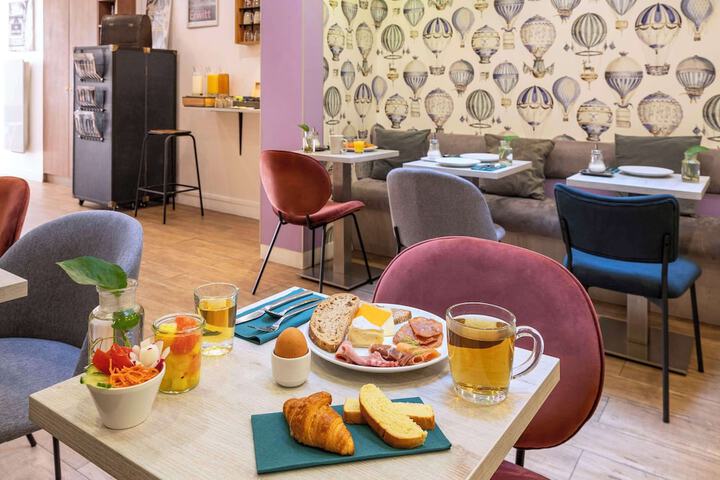 Breakfast/Coffee Service 119 of 146