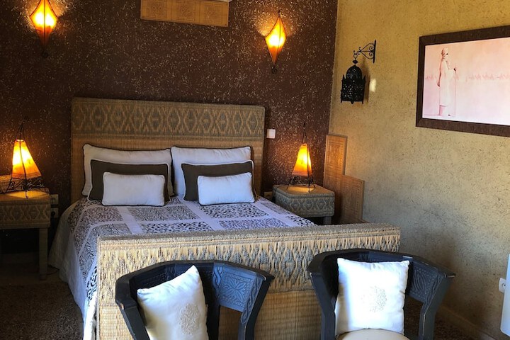 Room 15 of 74