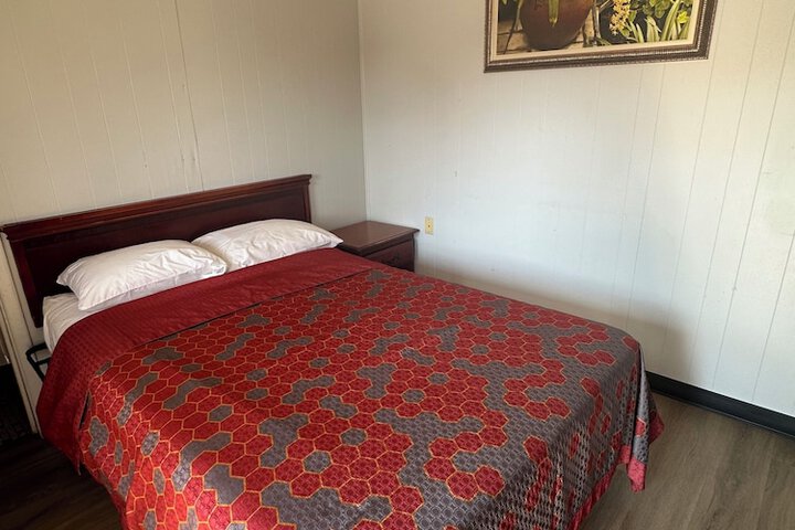 Room 11 of 20