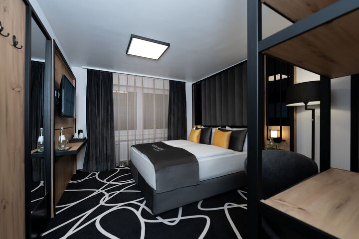 Room 21 of 56