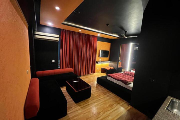 Urban Stay Dlf my Pad