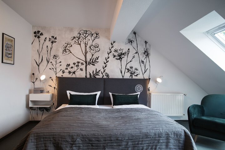 Room 7 of 191