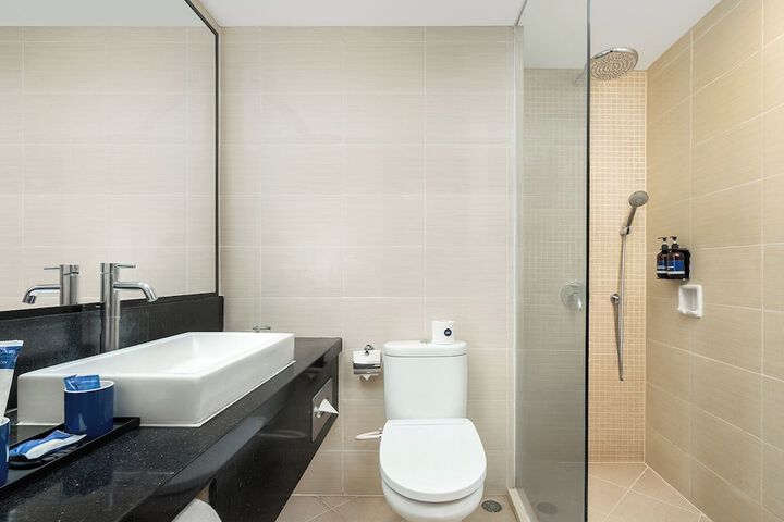 Room 20 of 33