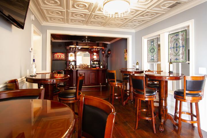Tasting room