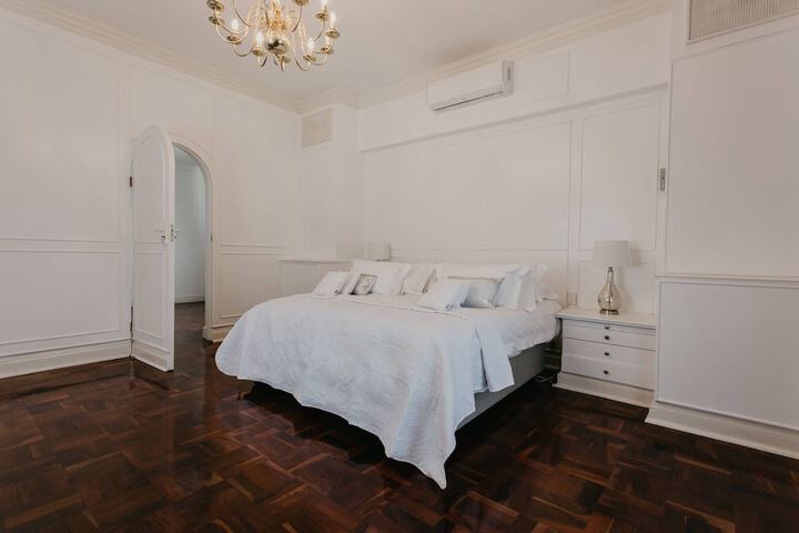 Room 9 of 41