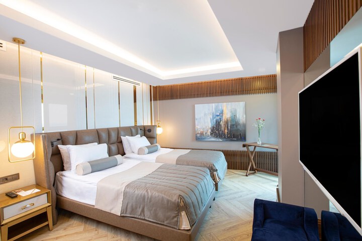 Room 70 of 280