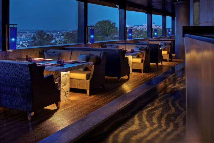 Dining 98 of 144