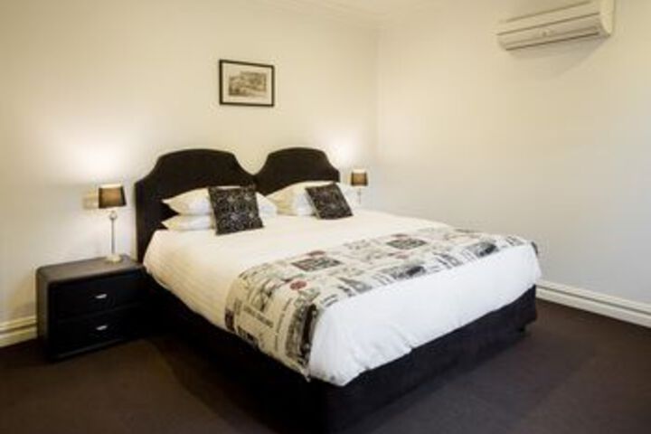 Room 18 of 49