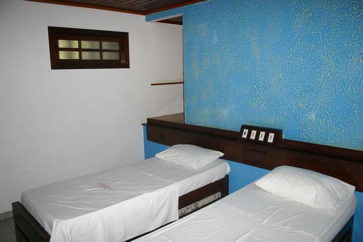 Room 10 of 20