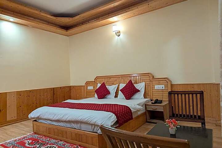 Hotel D square