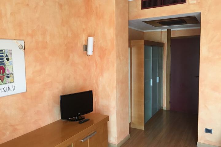 Room 44 of 86