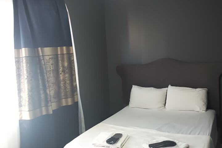 Room 9 of 45