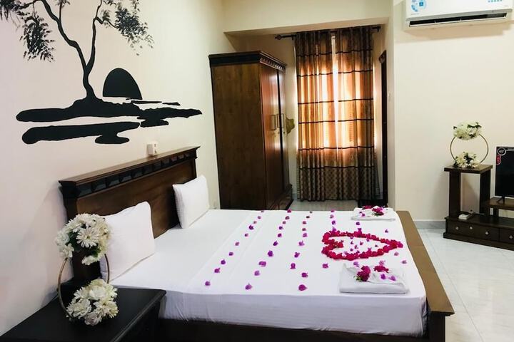 Room 5 of 7