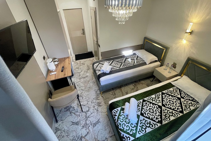 Room 31 of 127
