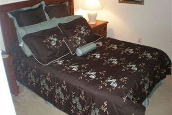 Room 15 of 32
