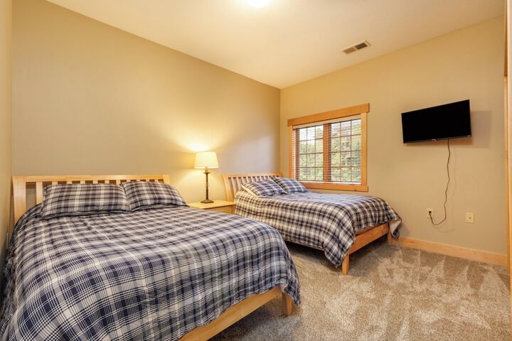 1 Bedroom Mountain Deluxe Villa King Bed Sofa (23 of 108)