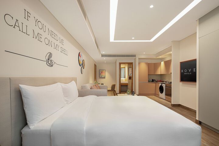 Room 9 of 35