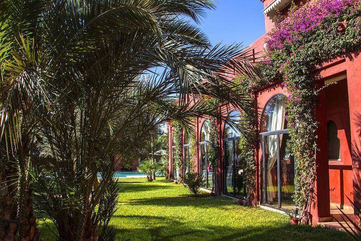 Hotel Exterior 50 of 50