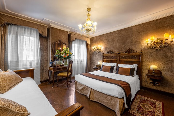 Room 17 of 41