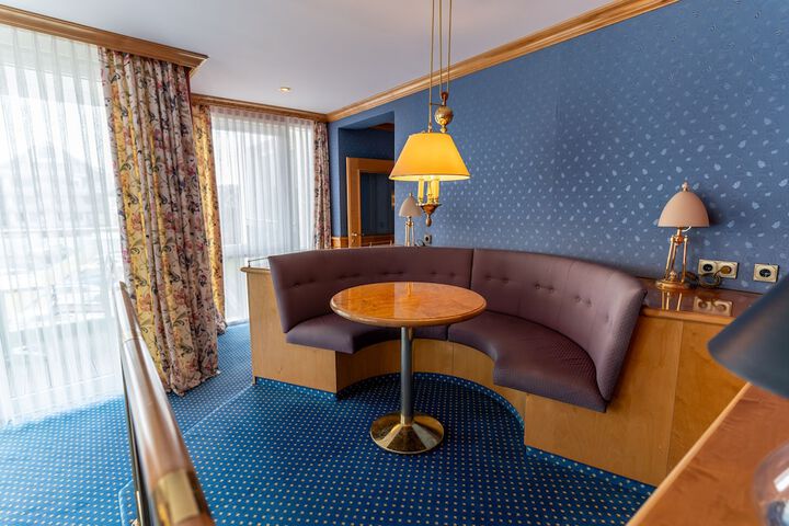 Room 62 of 122