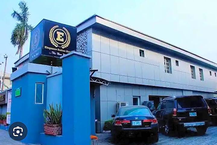 Elegance Suites
