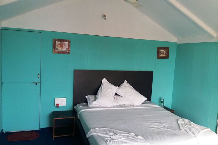 Room 10 of 43