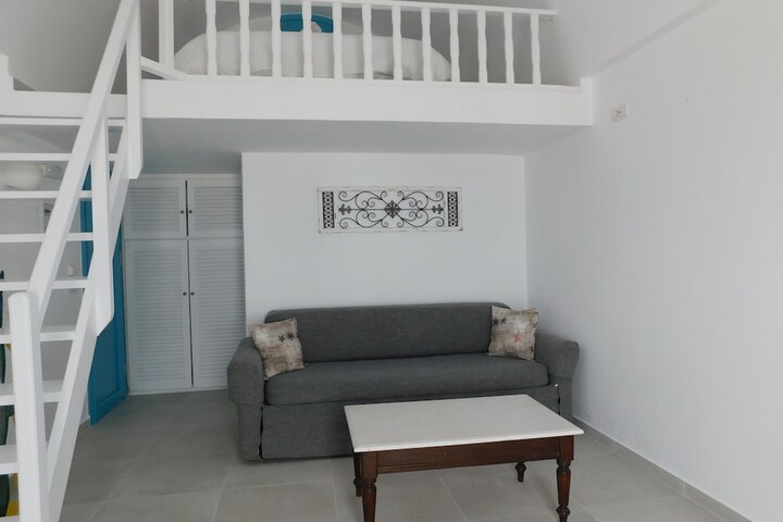 Room 8 από 97