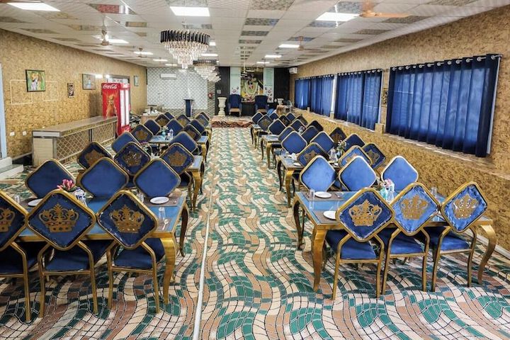 Ballroom/Hall 80 of 92