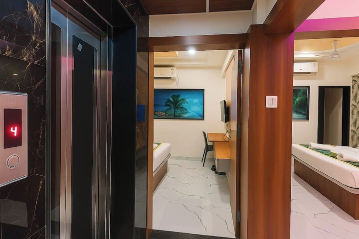 Room 4 of 26