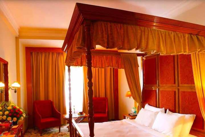 Room 54 of 120