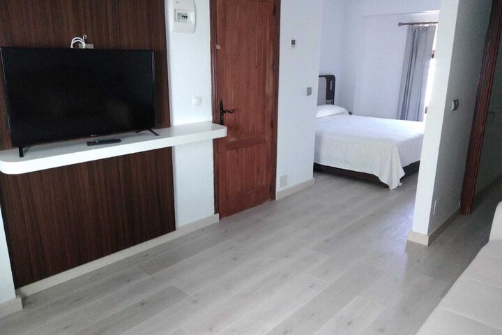 Room 11 of 53