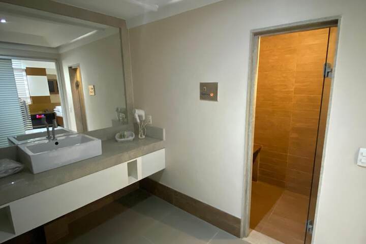 Room 18 of 21