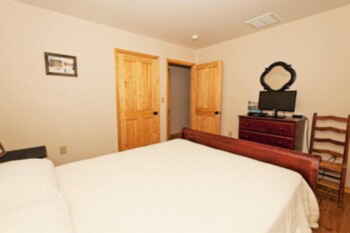 Room 37 of 45