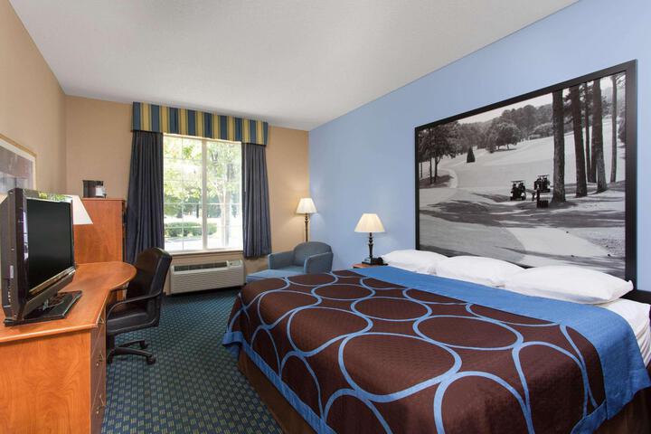 1 King Bed (6 of 33)